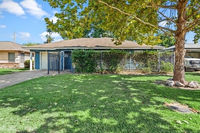 Photo - 4007 Markley St
