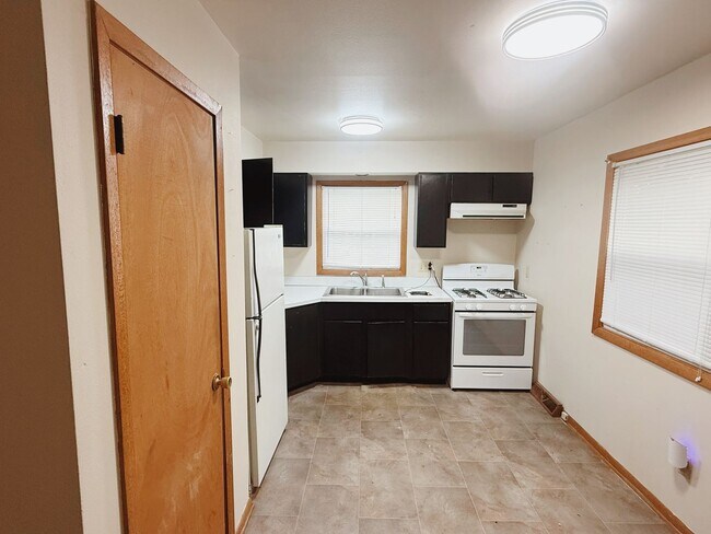 Photo - 1227 East Ave S Unit A