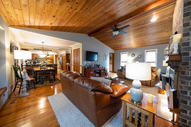 Photo - 17660 Kettering Trail