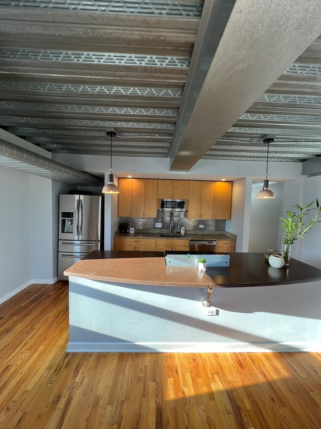 Photo - 1910 S Indiana Ave Unit 614