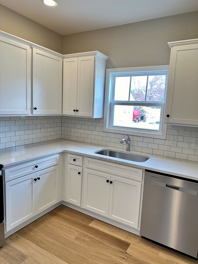 Photo - 1409 Brook Hill Dr