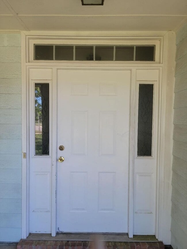 Photo - 1229 Kingston Garden Rd