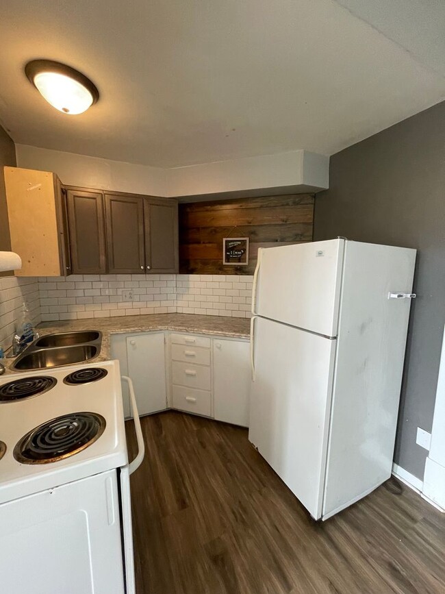 Photo - 901 Merchant St Unit 106 W 9th