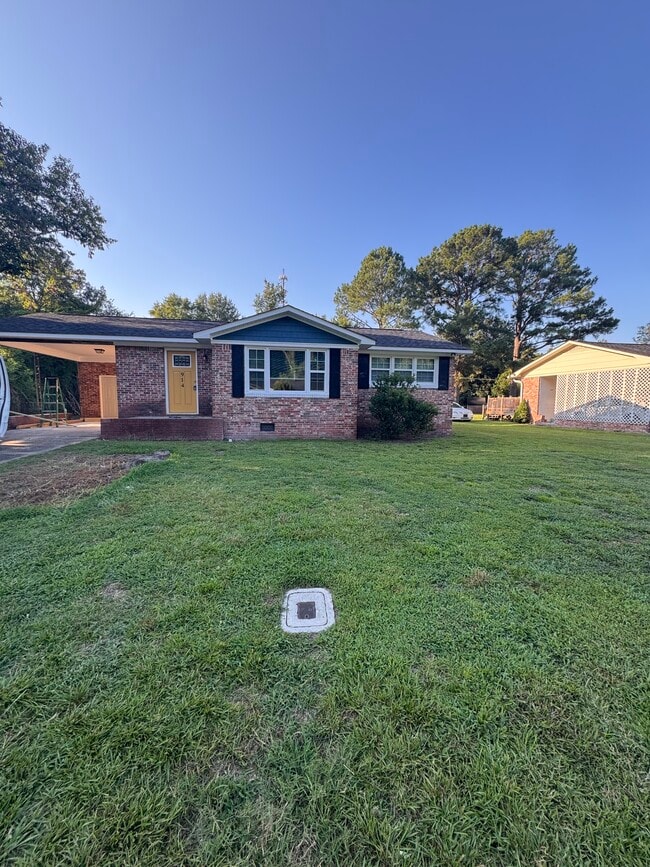 Building Photo - 914 Wateree Blvd
