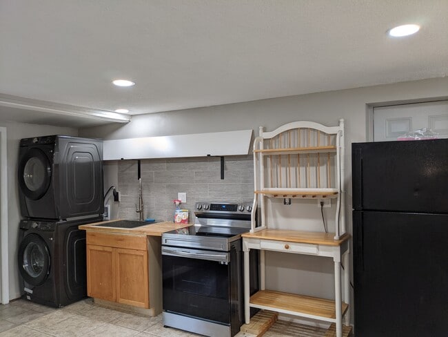 Photo - Post Rd Unidad 1