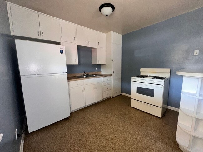 Photo - 611 McArthur Dr Unit A