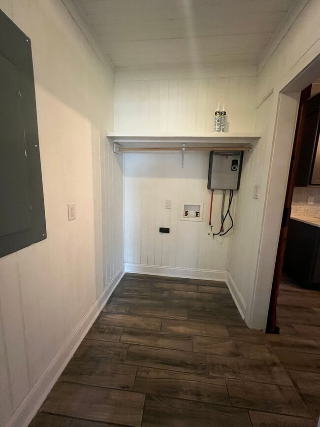 Photo - 385 Magnolia St