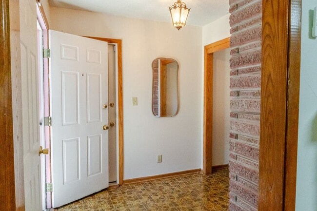 Photo - 8020 Oakland Ave