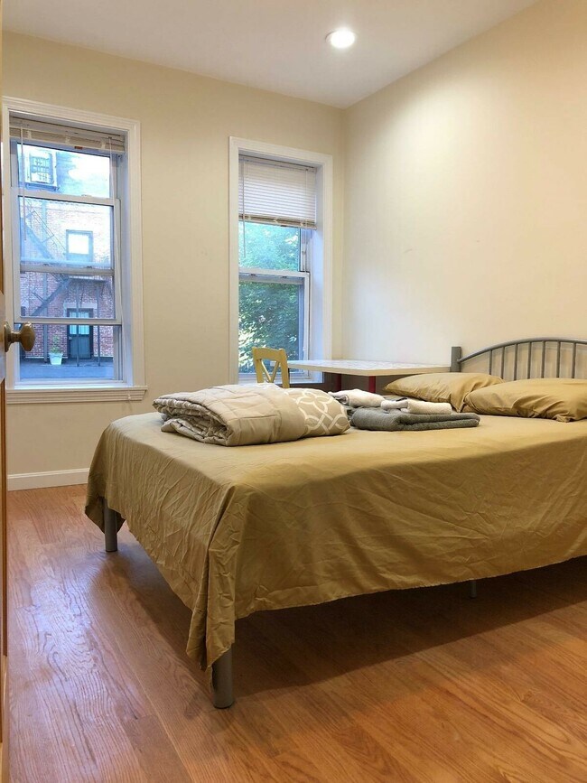 Photo - 179 Northampton St
