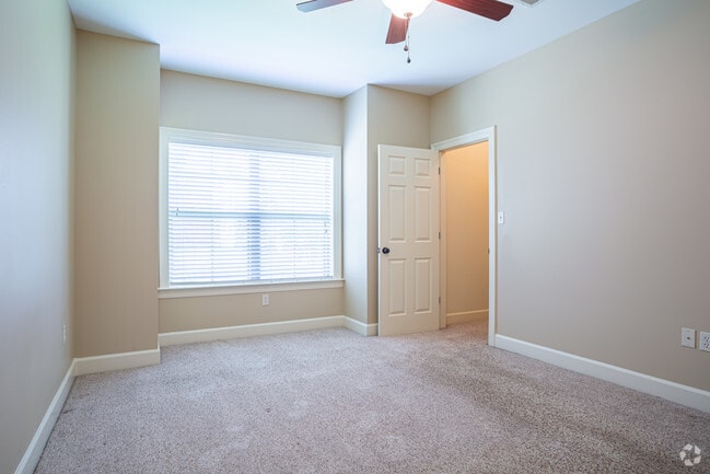 2 habitaciones, 2 baños - 1100 pies cuadrados - Suma Lake Apartments & Townhomes