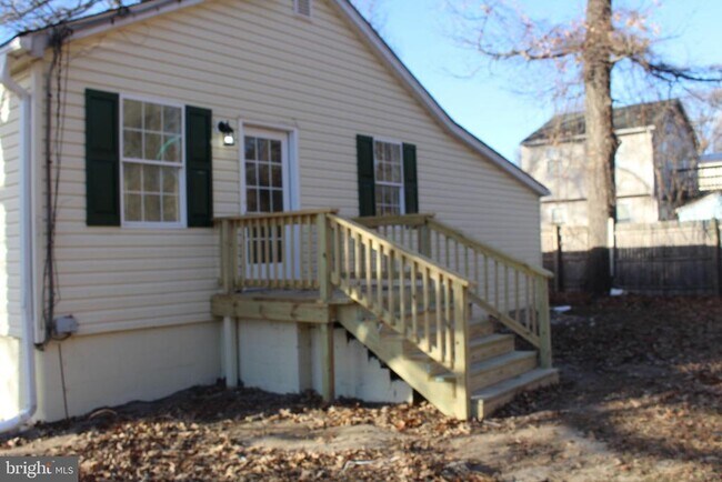 Photo - 7967 Foster Ave