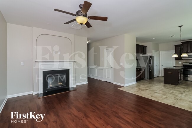 Photo - 919 Sublime Trail