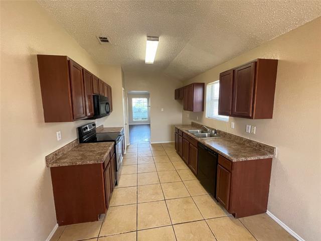 Photo - 1502 Parrot Ct