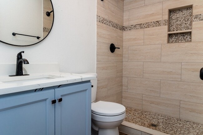 Photo - 811 Matchett St Unidad B