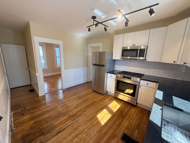 Photo - 11 Aubin St Unidad 1F