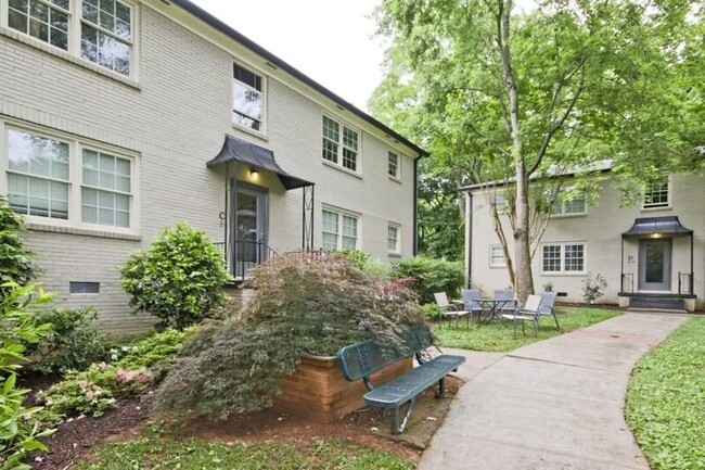 Photo - 190 Kirkwood Rd NE Condo