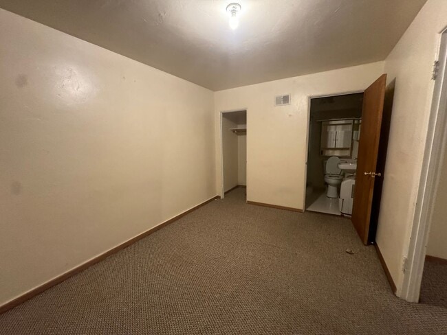 Photo - SIND226 Unit SIND226-1