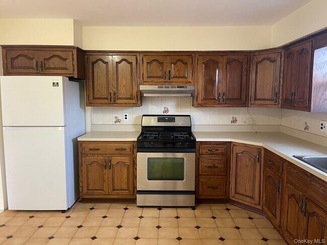 Photo - 717 Clarence Ave Unit 2