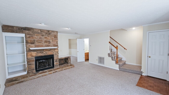 Photo - 140 Bright St