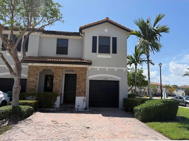 Building Photo - 23900 SW 117th Ct