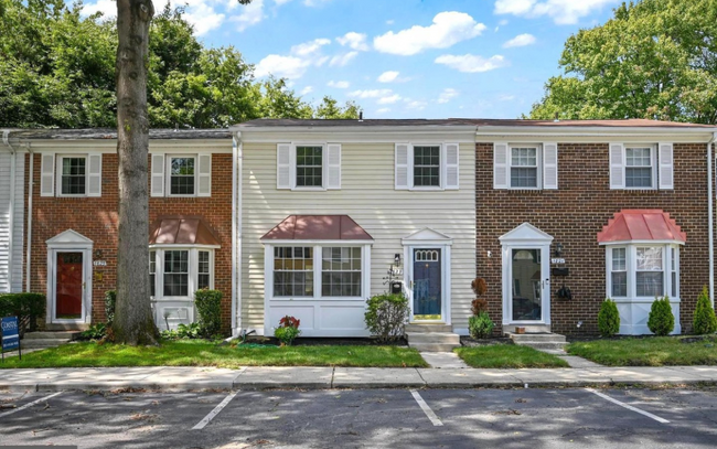 Photo - 1823 Foxdale Ct Townhome