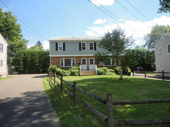 Photo - 49 Cross St (New Canaan, CT)