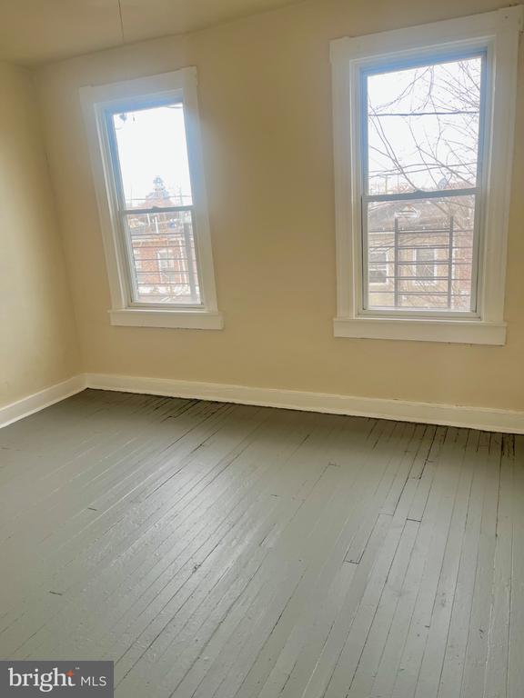 Photo - 1822 N Milton Ave