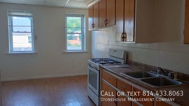 Photo - 1804 Myrtle St
