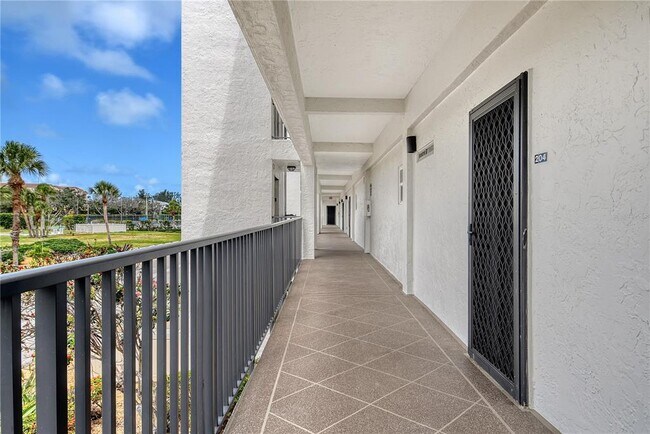 Photo - 4800 Gulf of Mexico Dr Unit 204