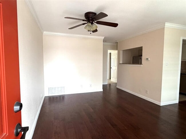 Photo - 1407 W 39th 1/2 St Unit 202