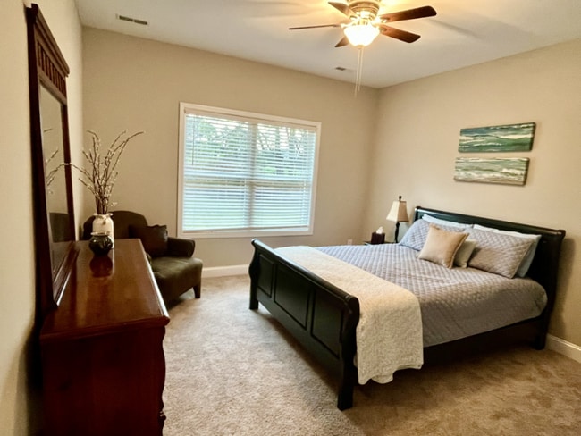 Photo - 122 Cedar Lake Rd