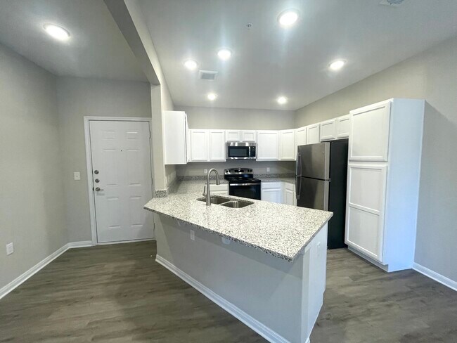 300 Willow Grv Wy Unit 517