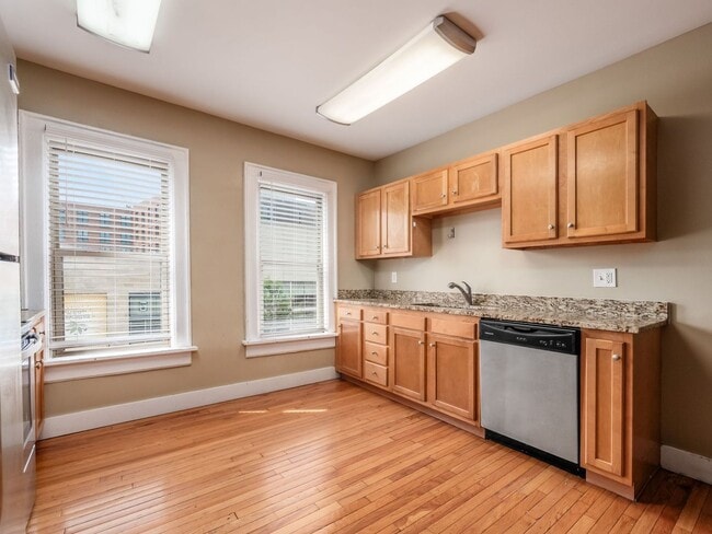 Photo - 1643 N Pearl St