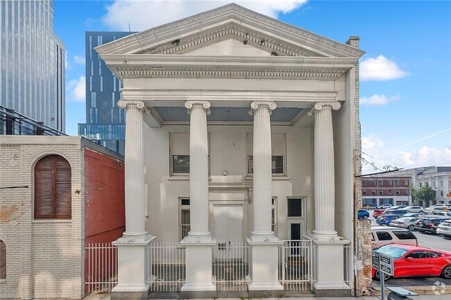 Building Photo - 518 S Rampart St Rental