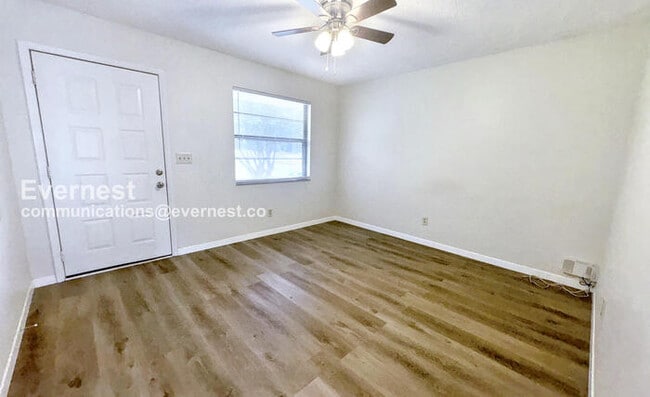 Photo - 2901 Bay View Dr Unit a