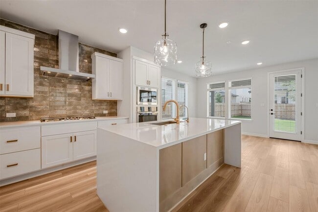 Photo - 1205 Roger Hanks Pkwy House