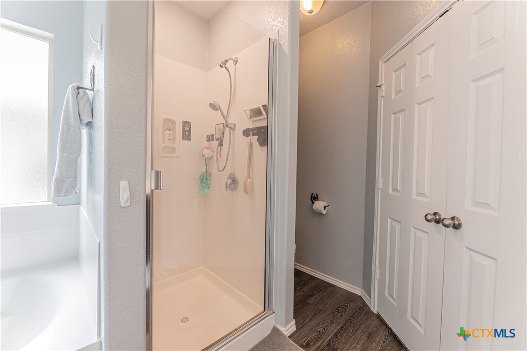 Photo - 267 Bainbridge Rd