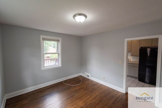 Photo - 831 N Chapel Gate Ln