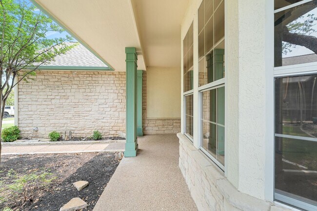 104 Bronco Cir