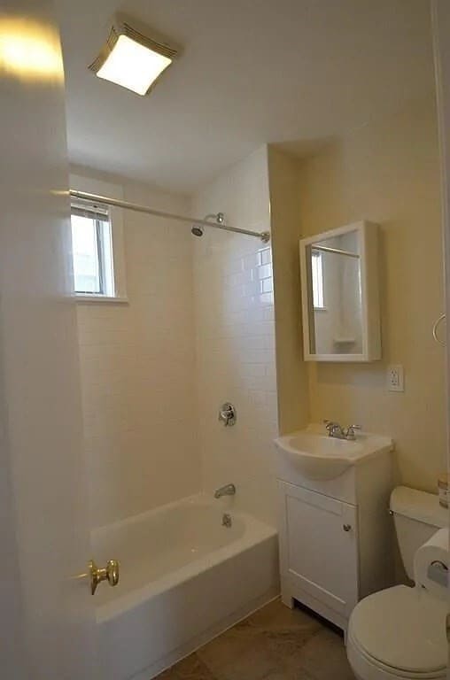 279 Broadway Unit 2F