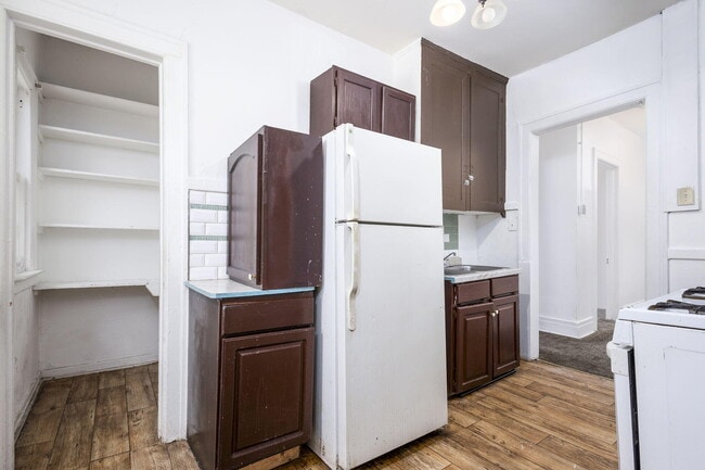 Photo - 1565 W Grand Blvd Unit 4