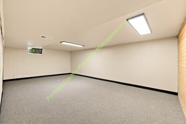 Photo - 3710 Stanley St