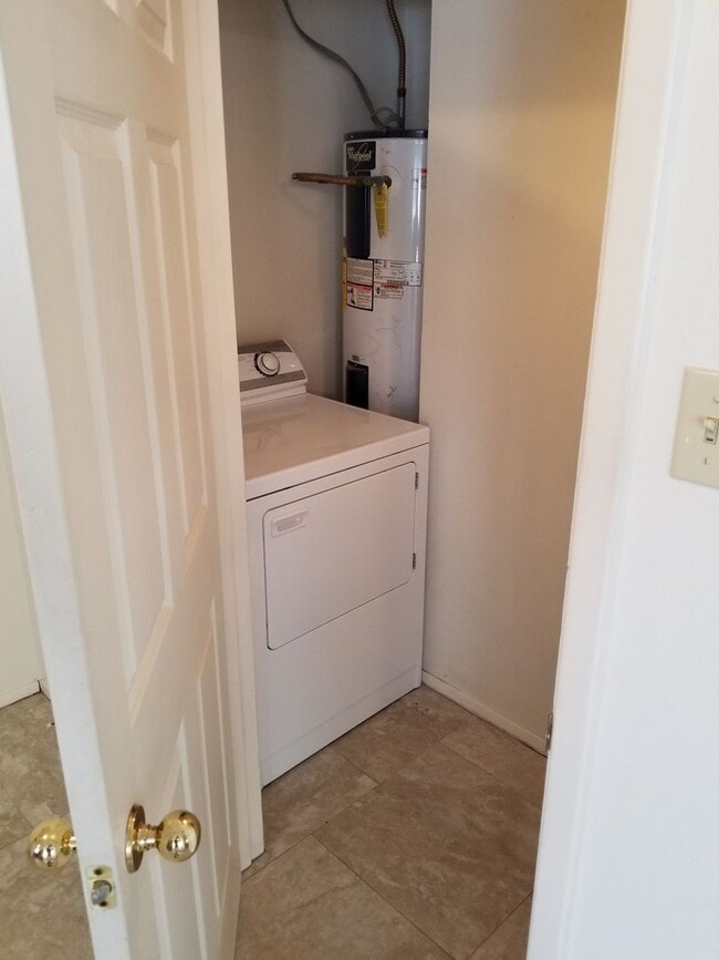 Photo - College Station, 3 bedroom - 2 bath fourplex- Upstairs on Woodsman Dr.
