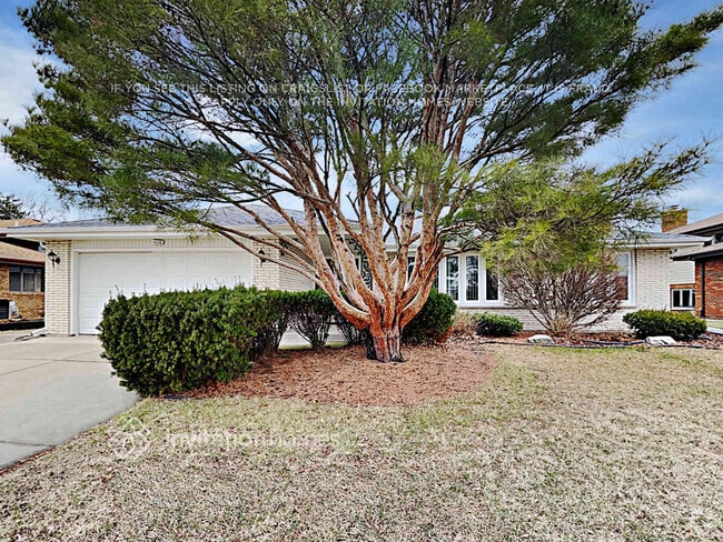 Building Photo - 7526 Cashew Dr Rental