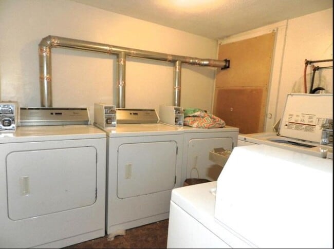 Photo - 232 Cambridge St