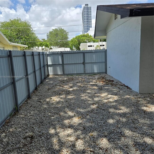 Photo - 3740 Percival Ave