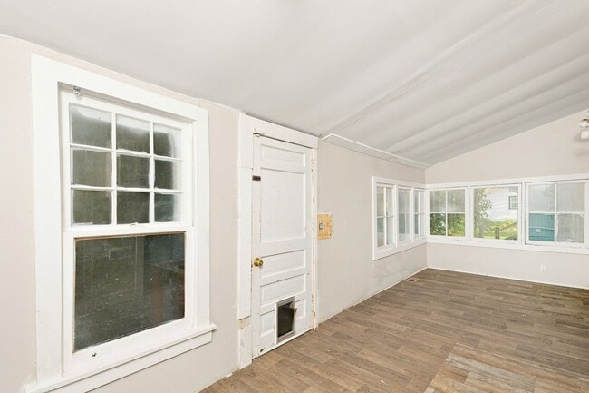 Photo - 1341 N Santa Fe Ave