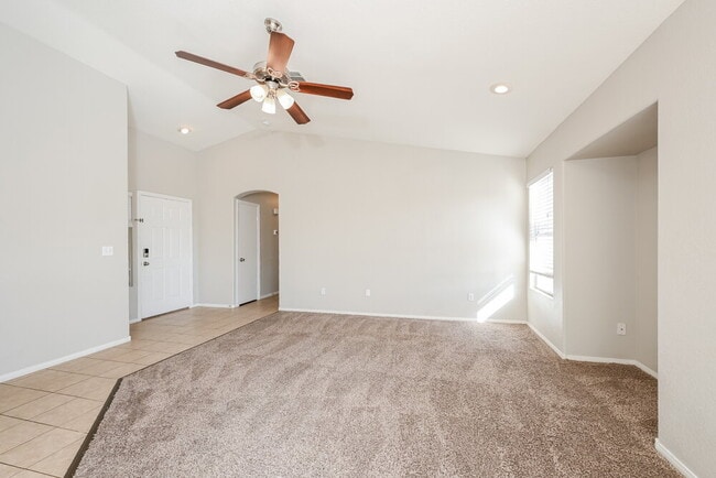 Photo - 5320 French Lavender St