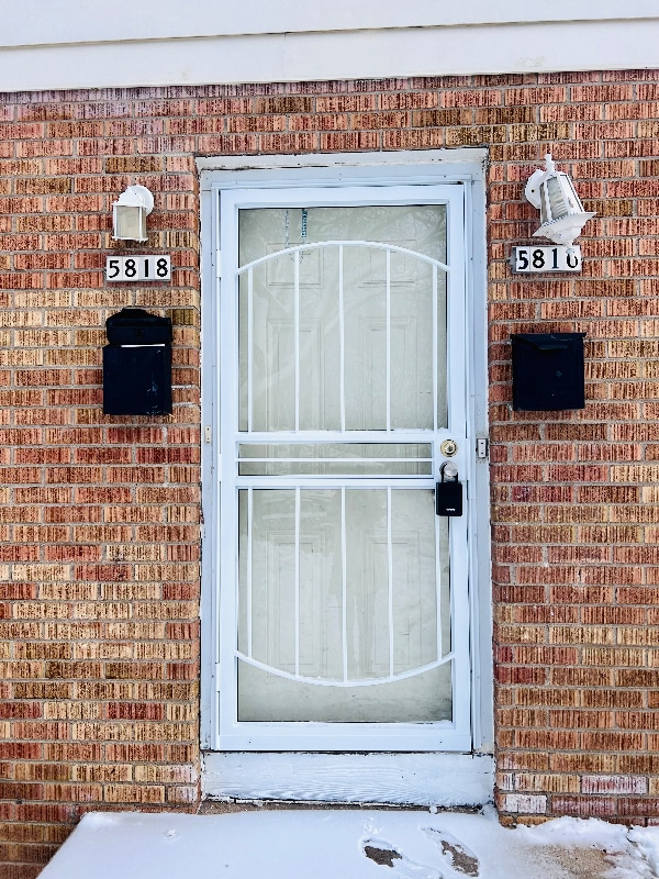 Building Photo - 5816 N 62nd St