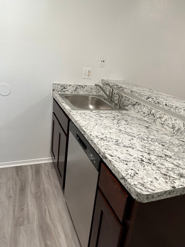 Photo - Hillcrest Apartments